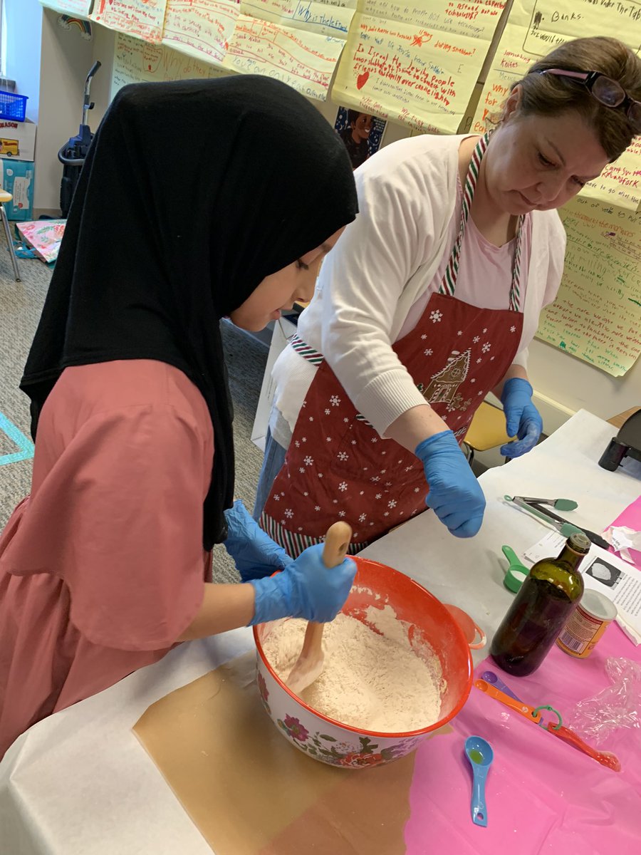 JillDuquette's tweet photo. Huge shoutout to our FABULOUS STEM TEACHER @kvaneps1 and OUR LIBRARIAN, Mrs J.  for creating a cultural cooking experience for our 3rd graders!  @JillDuquette @Durand_Eastman @EICSD https://t.co/Jw261PNoSi