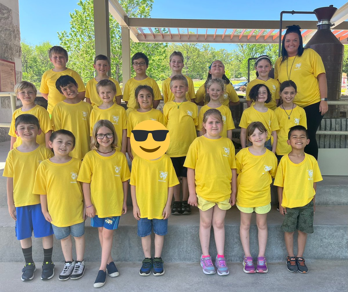 miss_schnitz's tweet photo. I am one #proudteacher! These kids were amazing on our field trip today! 
I love my job!!! 💛
@MaplecrestLeban https://t.co/r0TPwhjqW9