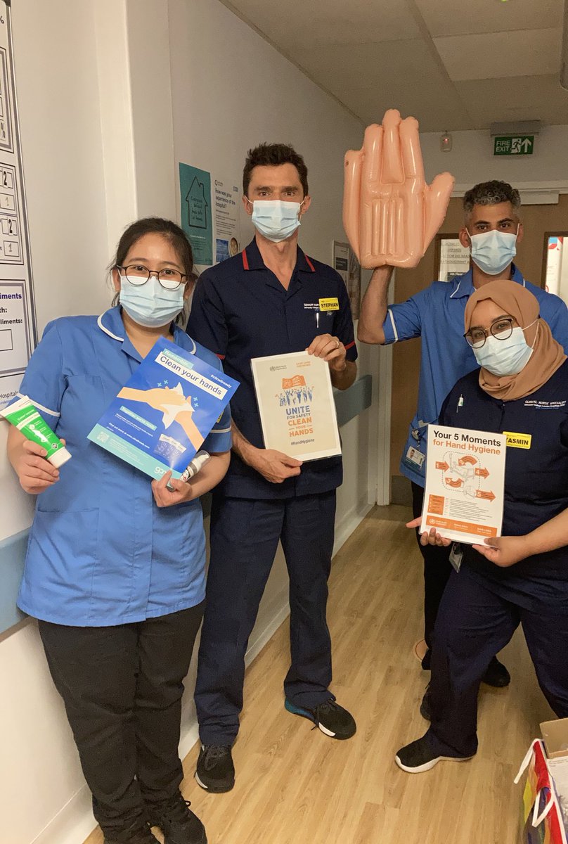 ipc_uclh's tweet photo. The multidisciplinary team on Telemetry @uclh joined in on the great fun! Lots of friendly competition and freebies won! Thank you all for celebrating #WorldHandHygieneDay2022! #OneTeam #CleanHandsSaveLive #Barebelowtheelblow https://t.co/RfjqpJeKLm