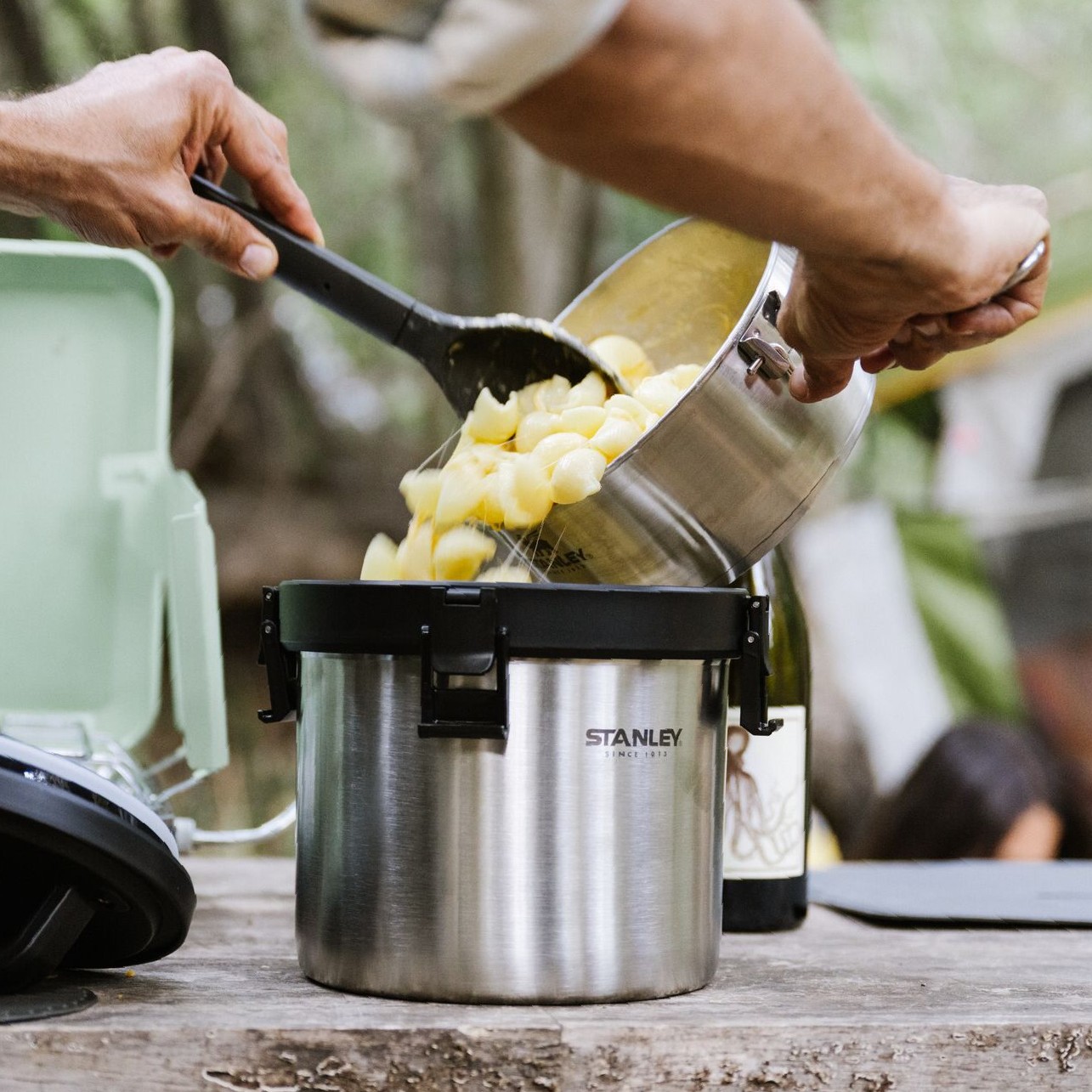 Stanley 1913 on X: The unsung hero of backyard BBQs, group campouts and  park picnics: the Stay Hot Camp Crock. Your secret weapon to serving up hot  mac n' cheese, steaming stews