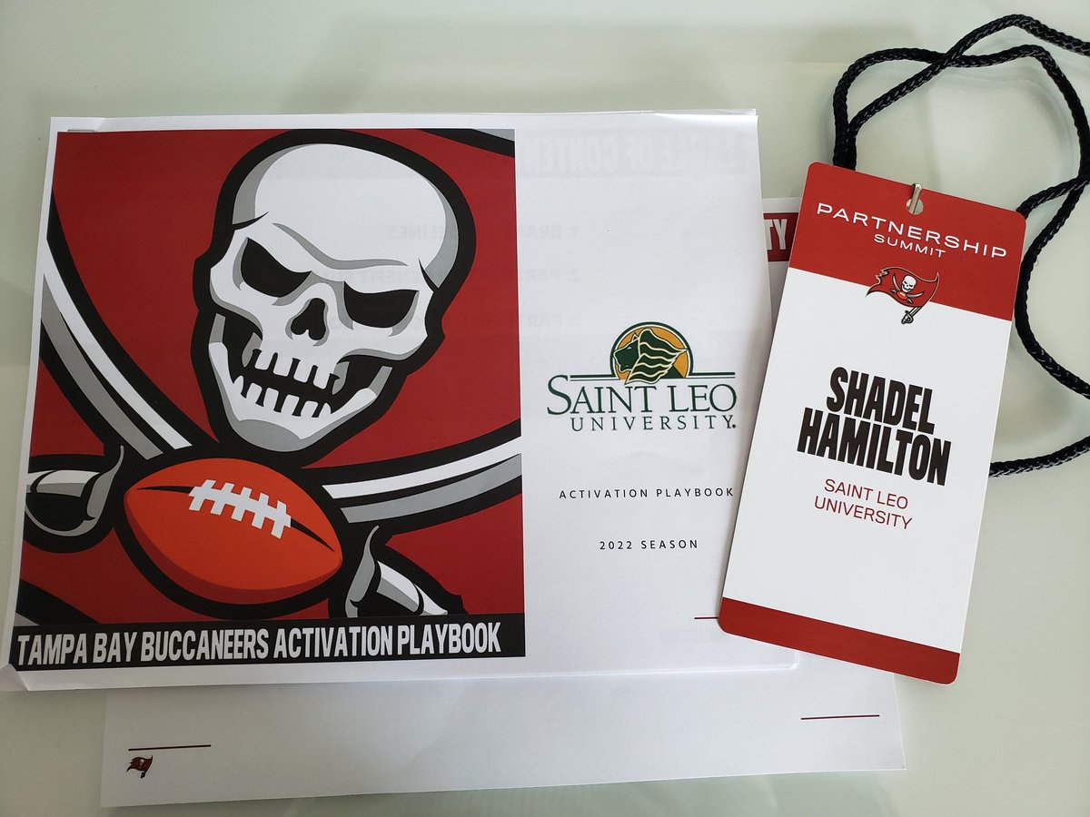 Shadel_Hamilton's tweet photo. As the exclusive educational partner of the @Buccaneers, we had the opportunity to listen to the incredible @ryanblanck give today's keynote speech at the annual partnership summit. It was a great reminder as leaders, we need to "lead above the line". #wearesaintleo https://t.co/R8ikMHr0Bw