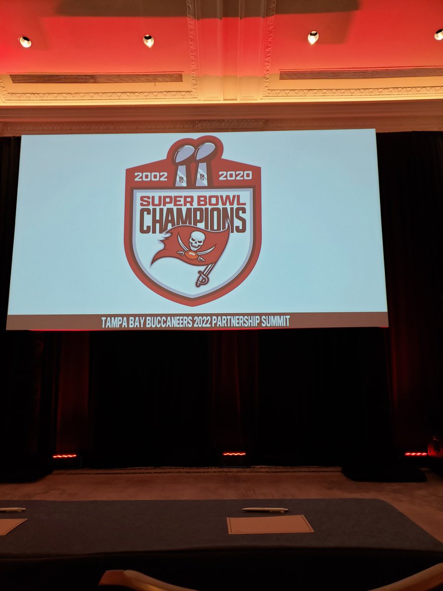 Shadel_Hamilton's tweet photo. As the exclusive educational partner of the @Buccaneers, we had the opportunity to listen to the incredible @ryanblanck give today's keynote speech at the annual partnership summit. It was a great reminder as leaders, we need to "lead above the line". #wearesaintleo https://t.co/R8ikMHr0Bw