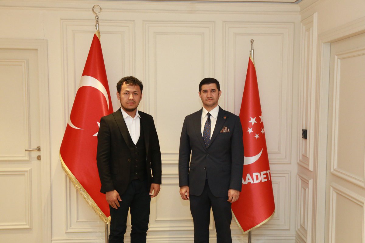 ￼￼￼￼￼￼￼￼SAADET PARTİSİ İSTANBUL İl BAŞKANLIĞINI ZİYARET ETTİM TÜRKİYE VE DOĞU TÜRKİSTAN İlE İlGİLİ ￼￼￼￼￼￼￼SOHBET ETTİK

سائادەت پارتىسى ئىستانبۇل ئىل باشقانلىقىنى زىيارەت قىلدىم ۋە شەرقىي تۈركىستان كۈرىشى ھەققىدە سۆھبەت ئۆتكۈزدۇق