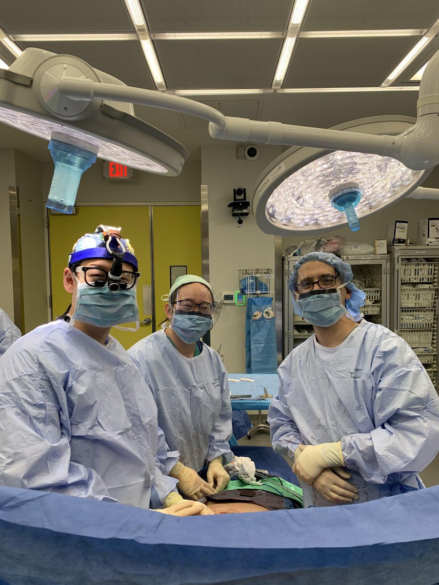 NYUGSOM_SurgRes's tweet photo. Name: @PatricioLynn🥼
Hometown: General Villegas, Bs As,🇦🇷
Med School: @FCB_UnivAustral
Next step: Colorectal Surg Fellowship 
@WCMSurgery @MSKCancerCenter
#NYU Favs: case volume, patient diversity, &amp; amazing faculty/co-residents in the best city in the world!🗽#ResidentHighlight https://t.co/m1ZZ4qlq59