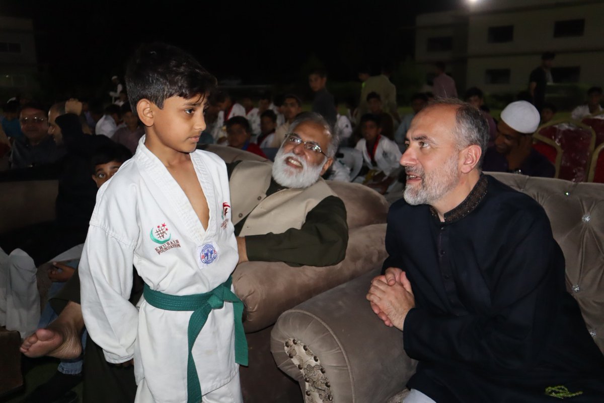 ndmkhn's tweet photo. Mr. Hüseyin Oruç, Deputy Chairman of the Board of Trustees IHH, Mr. Nadeem Ahmed Khan, Chairman Khubaib Foundation, and the honourable guests Mr. Usman, Mr Khalid spent a day with the Orphan Students at Khubaib College Haripur.
#orphancare #khubaibFoundation  #cryptocurrency https://t.co/519debAmJy