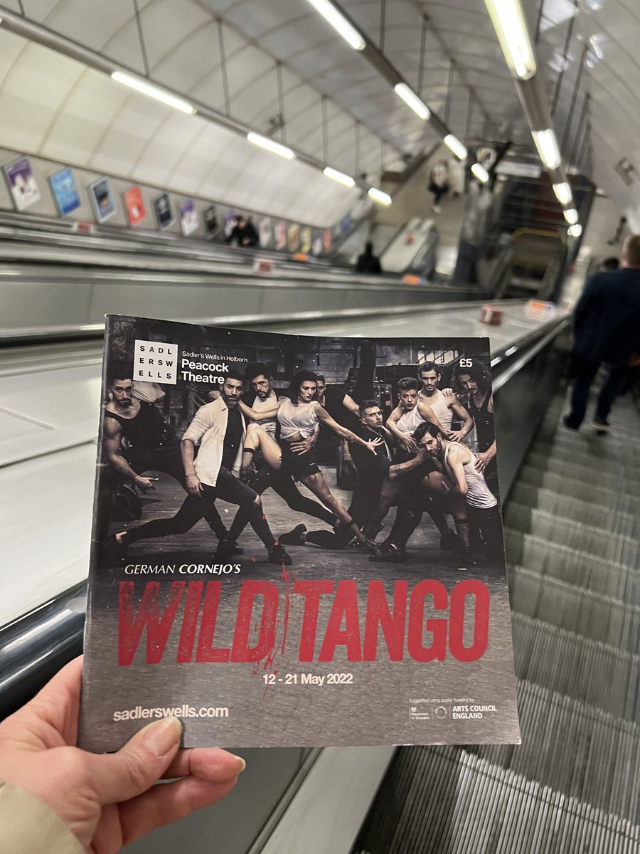 FatimaNollen's tweet photo. @germancornejoDC #WildTango #ThePeacock is called wild for a reason. Fast, hyper, circus, kitsch, OTT, fun, #tango show. A guilty pleasure. Talented dancers & musicians. Argentine rock, folk, same-sex #tango as it began. It pumped the audience up.Just go.@Sadlers_Wells #dance 🇦🇷 https://t.co/7vA48Elotd