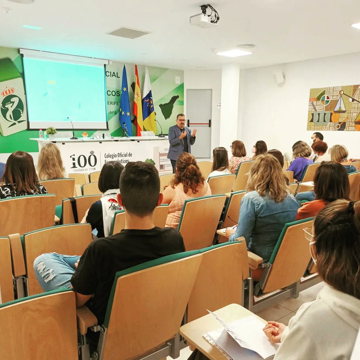 FarmacéuticosSCTenerife tweet media