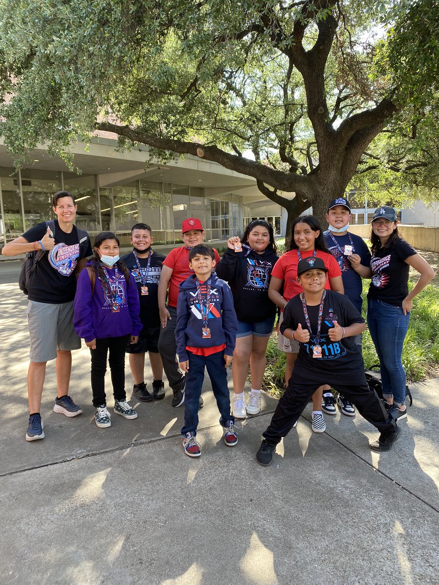 IndyESSTEM's tweet photo. We are ready to watch the Finals! #IndyRockets
@SouthGateCoS @lausdLDE @Jackie4LAkids #LAUSDMagnets https://t.co/AuGiyho1nE
