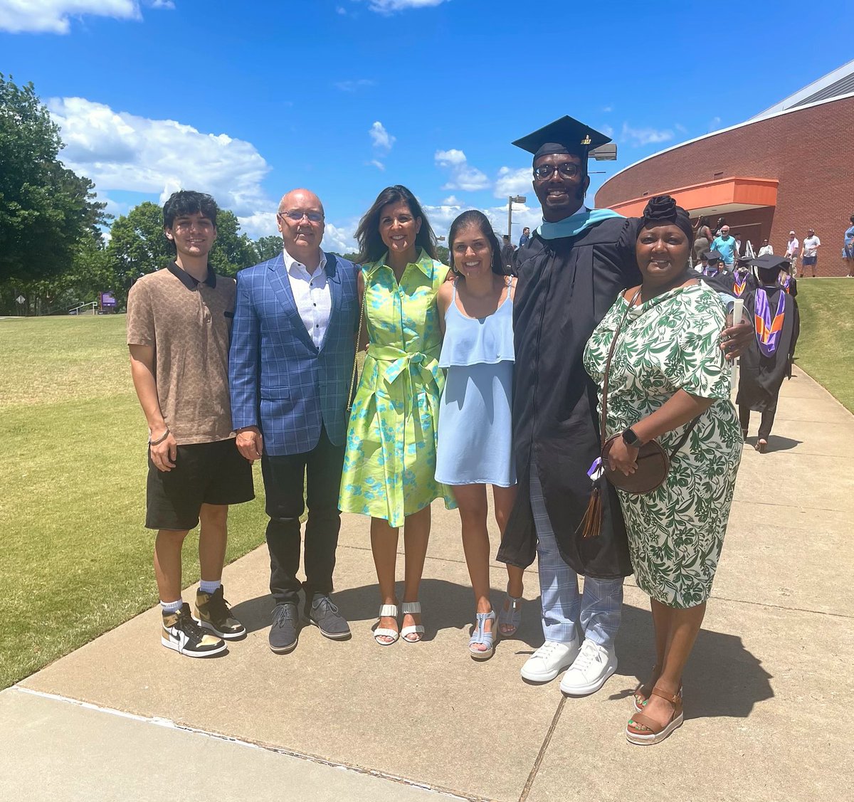 NikkiHaley's tweet photo. South Carolina has a new teacher! Congratulations Josh on graduating with a Masters in Elementary Education. We are so proud of you! @CUGradSchool @ClemsonUniv
#SouthCarolinaTeacher
#GoTigers #clemsongraduation https://t.co/MqBH8FIF0h