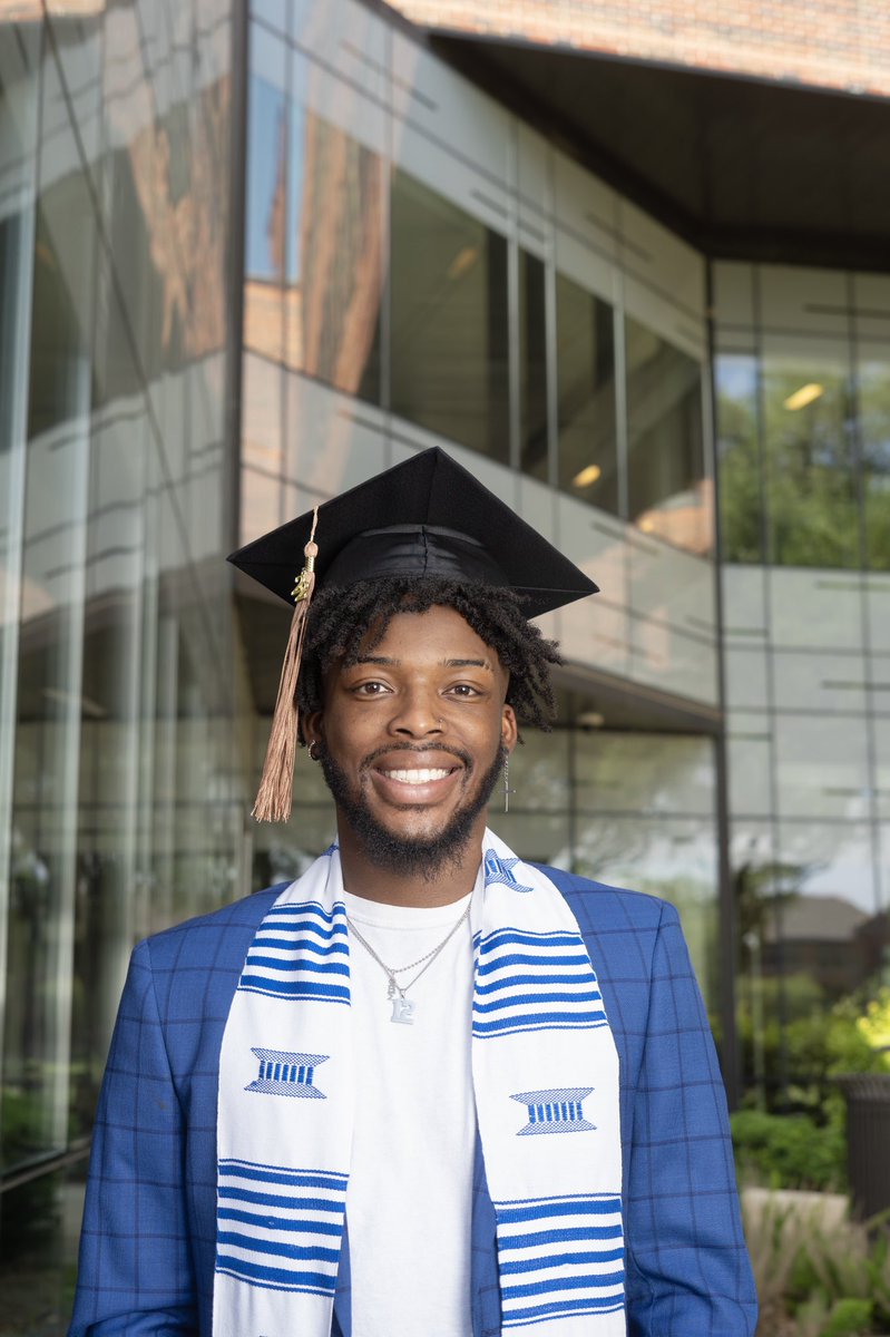 Lawkid00's tweet image. Last of the 3 to get my degree, Ray would be proud🙏🏾🤞🏾
-
-
-

I will be graduating from The Prairie View A&amp;amp;M University on Saturday May 14th 2022 @ 8:30am