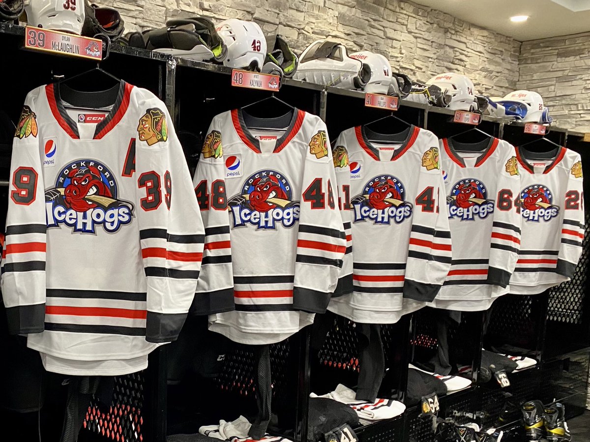 goicehogs's tweet photo. ⚪️🔴⚪️🔴

#Game1 #RFDvsCHI #LetsGoIceHogs #CalderCup https://t.co/nPPkPfKfKQ