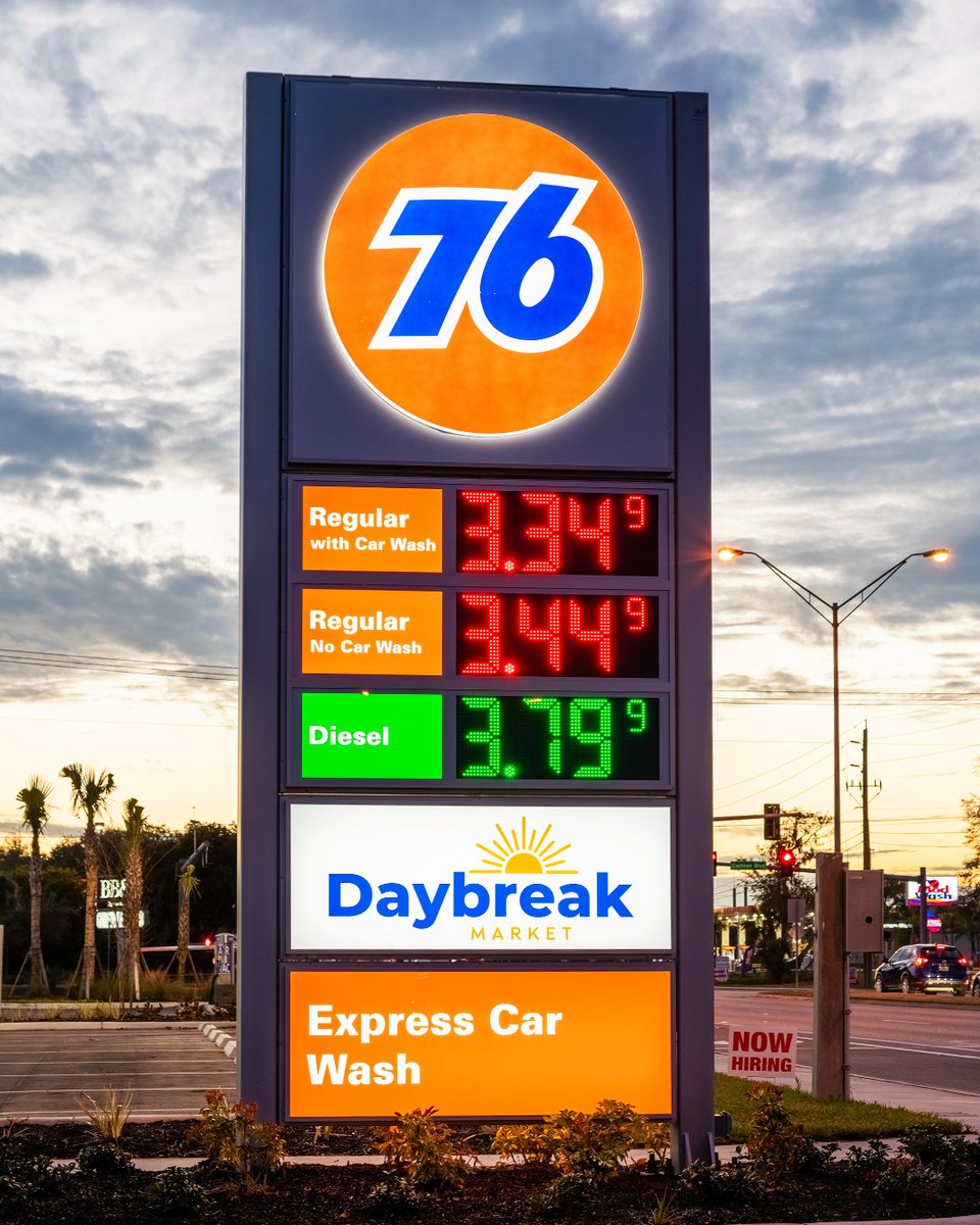 EverbriteLLC's tweet photo. Check out this Daybreak in Port Charlotte at @76 !

This signage turned out beautifully bright and bold. Our teams work hard to ensure your brand is visible, at all hours of the day!

#76 #signage #EverbriteLLC https://t.co/7pNB01Uc5Z