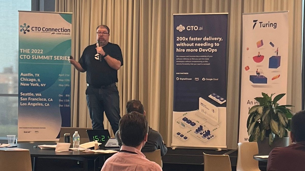 ctosummit's tweet photo. Michael Stahnke, #VPE @CircleCI, giving his talk “Beyond the four most common devOps metrics” at this 2022 #chicagoctosummit

@stahnma #ctosummits #engineeringleadership #techleads @ctoconnection https://t.co/1mgXOheokx