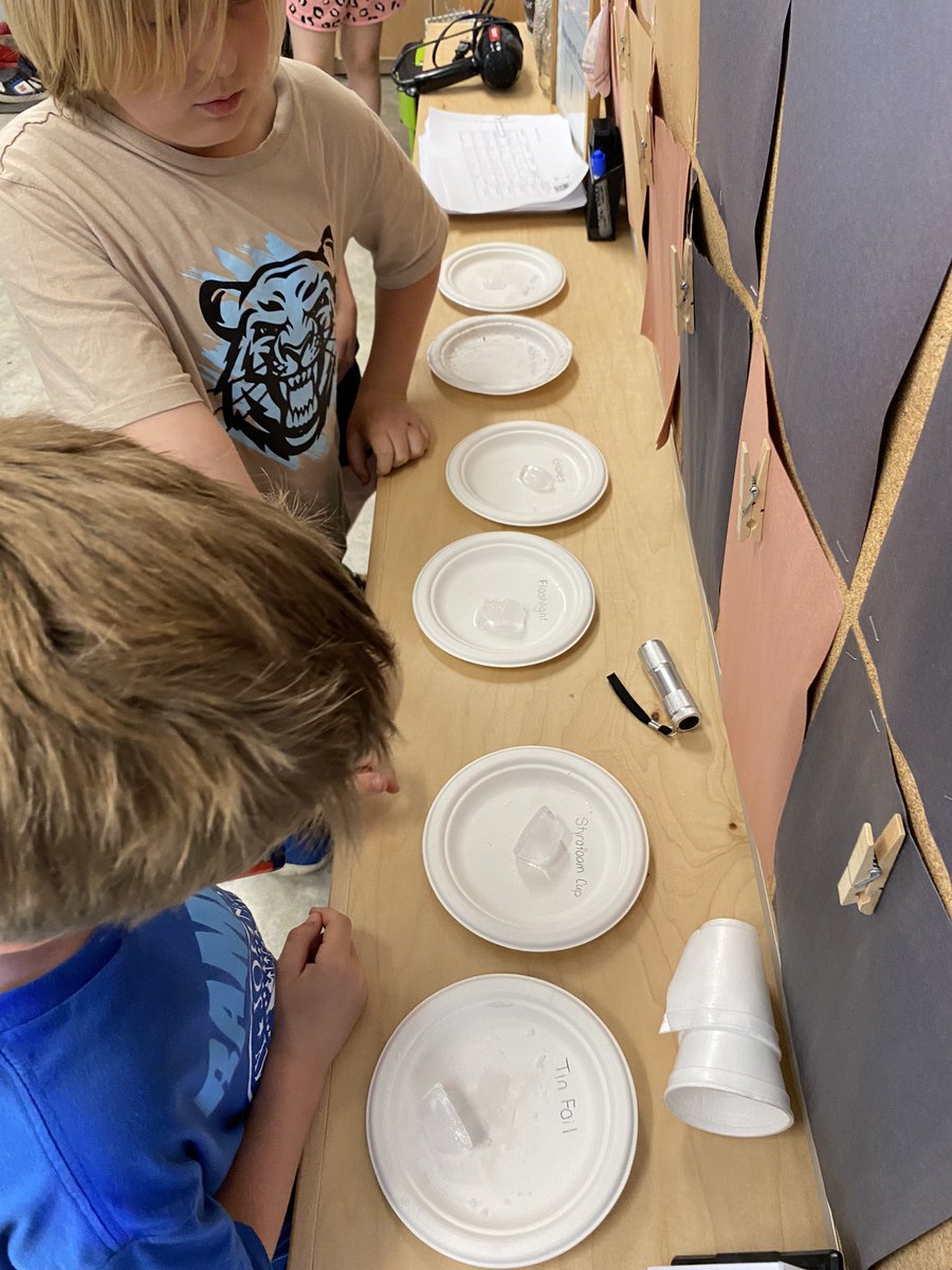 mrsrosati_'s tweet photo. Experimenting with ice! Grade 4/5s tested different everyday items to see which melted the ice cube the fastest! #stem #physicalchanges #handsonlearning 
@FitchSchool @dsbn https://t.co/twgRv5oqb1