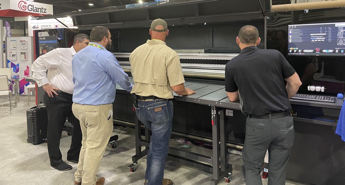 NazdarSourceOne's tweet image. Has it really been a week since ISA?! Our team was excited to have the new EFI Pro30h in our booth. It was a show-stopper! Shout-out to the @EFIPrint team for their support: Carlos, Chad, Alexander, George, &amp;amp; Oliver. We are looking forward to the next event!

#EFI #Pro30h #Print
