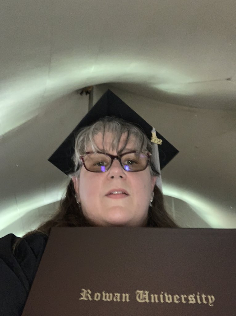 It official I have my Masters in School Administration