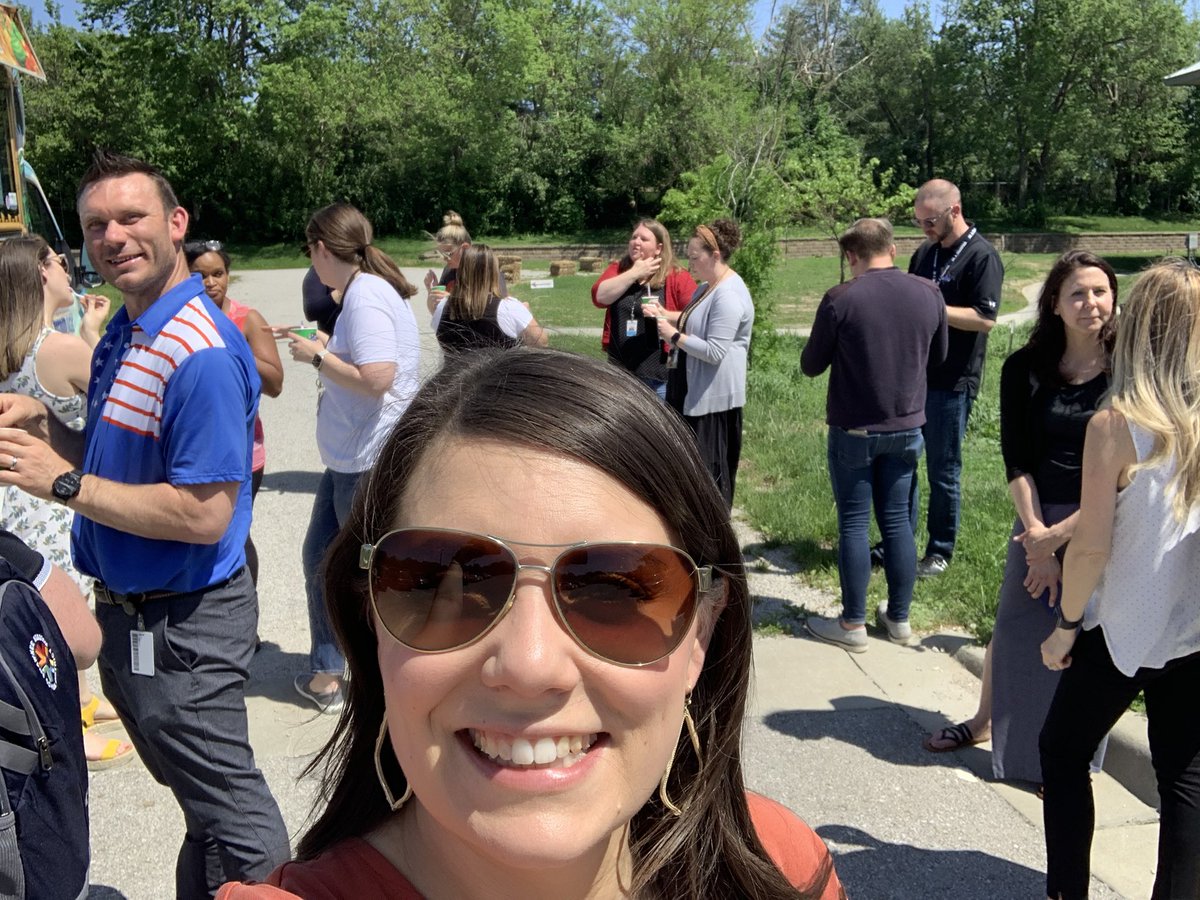BrittanyGonser's tweet photo. Celebrated an amazing year with our @theSMSD iCoaches this afternoon! This groups loves our teachers and works to impact our kids! So proud of their hard work and leadership! 💙🎉👏🏼#keepingsmsdstrong https://t.co/TmE5aldFCo