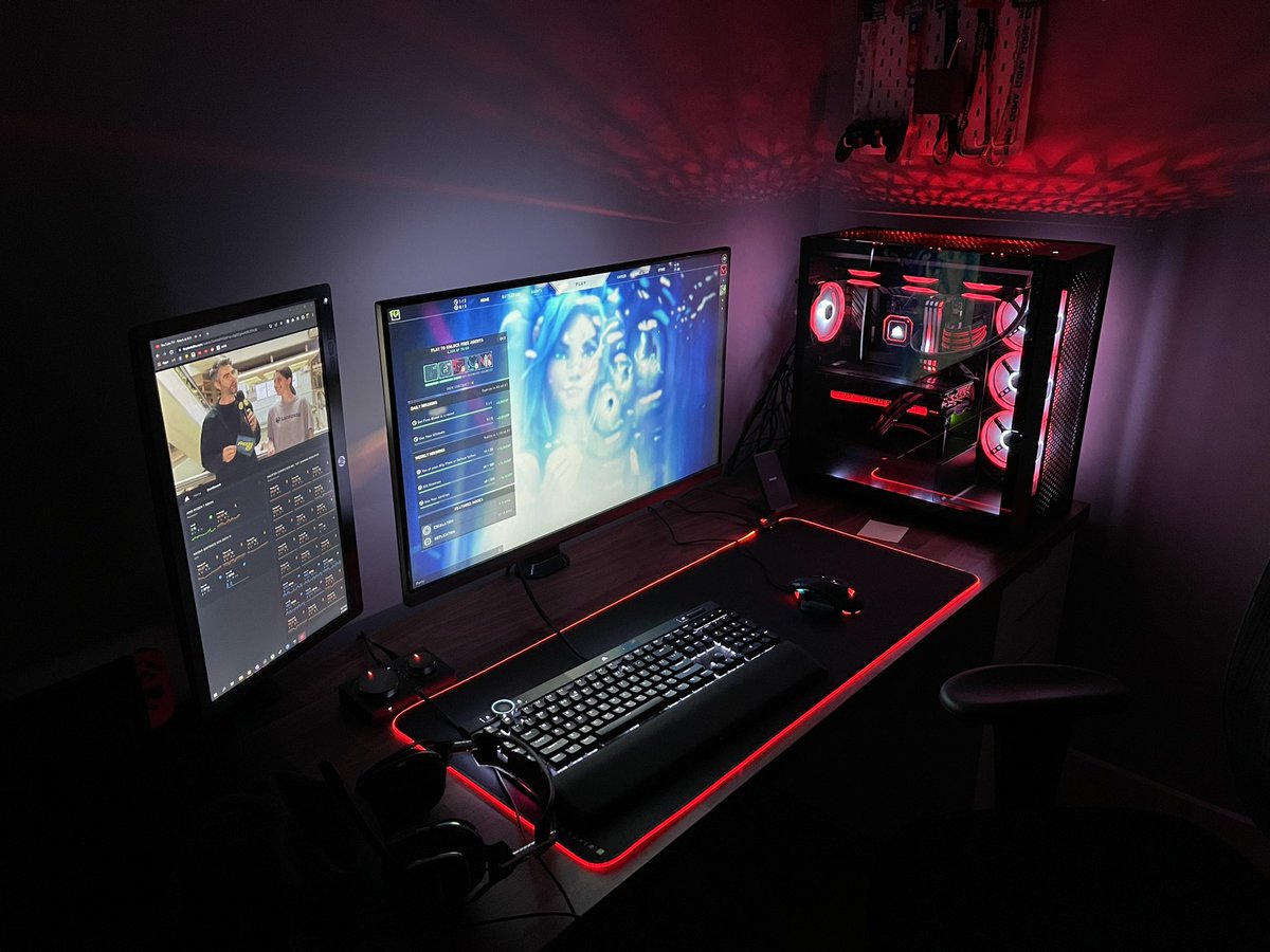 e_martin's tweet photo. MSI MAG321QR completed the setup! Enter to win some MSI Merch! #BrighterMSI https://t.co/ajtMvfidZt