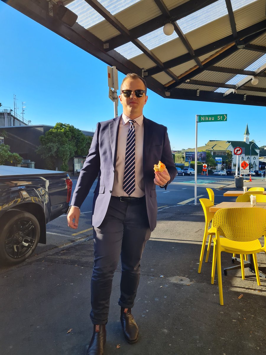 Andrew Hallberg tweet media
