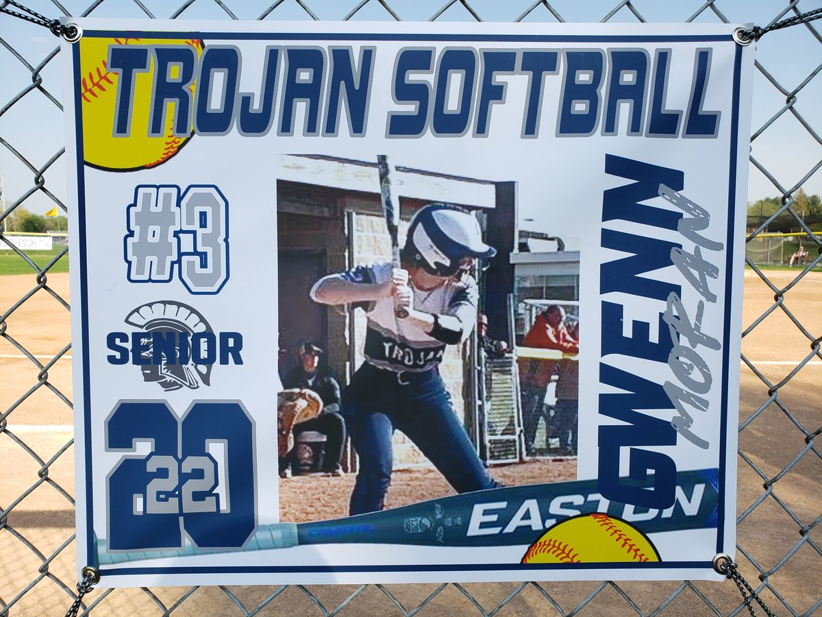 RySlatts's tweet photo. Senior night for @softball_cg. Congrats Gwenn Moran and fantastic job singing our national anthem! GO TROJANS! #SheBeCG @AthleticsCG https://t.co/SiYznbAKik