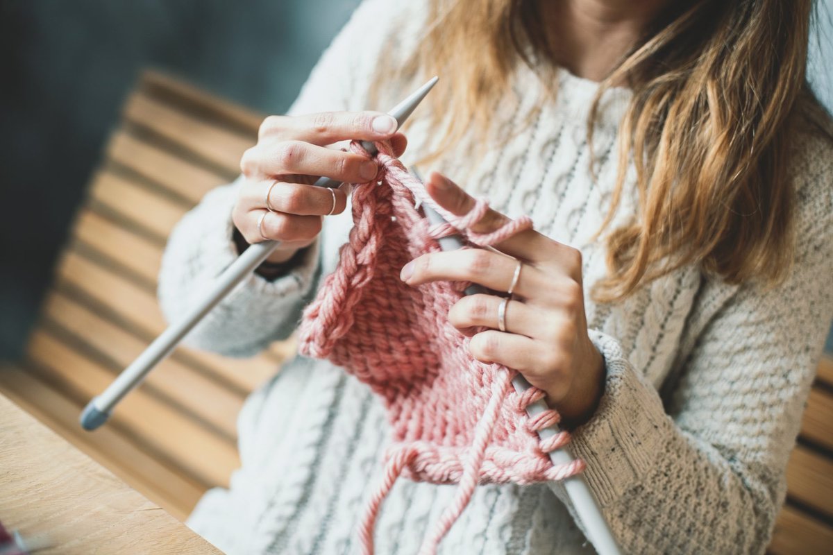 LavandeMag's tweet photo. Thread:

Why knitting is the best therapy

(Image: Martha Stewart) https://t.co/etCClRrCqK