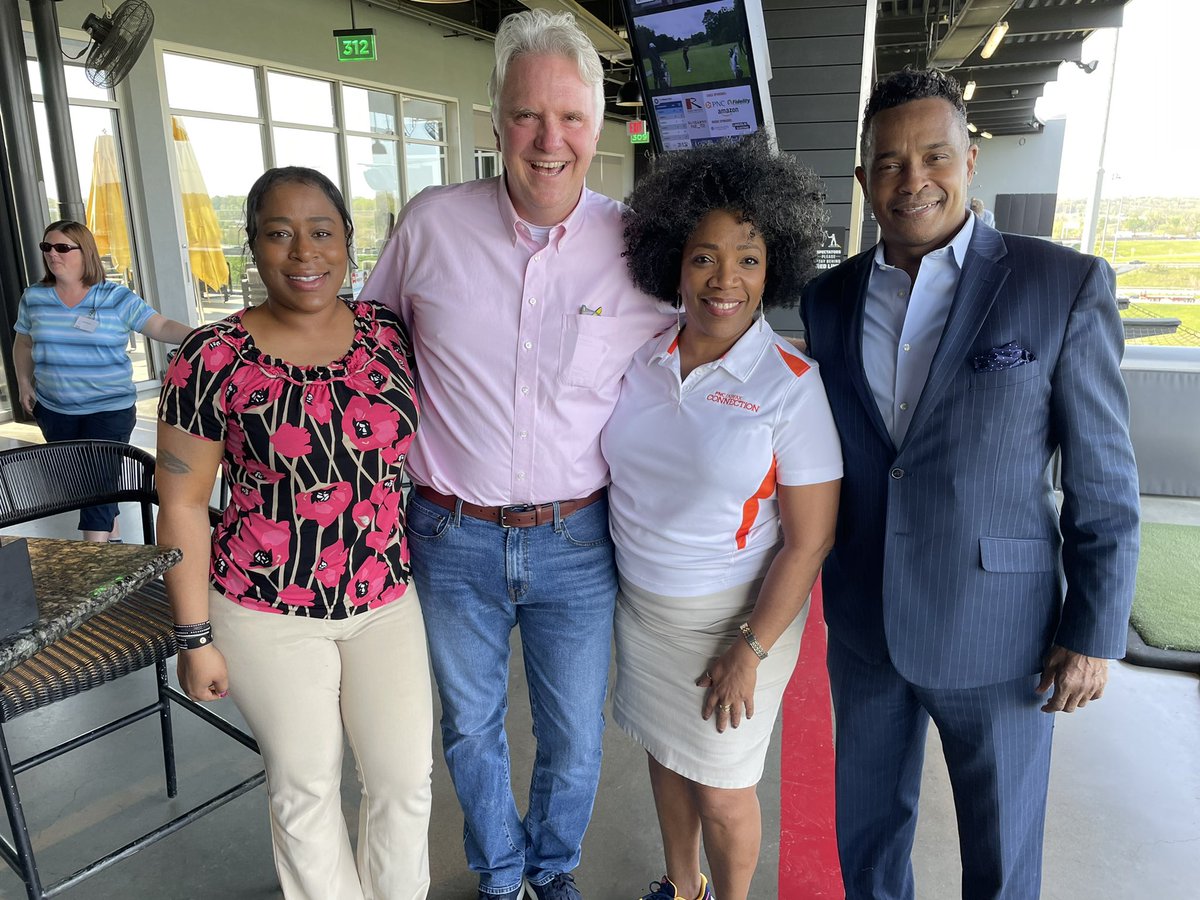 chrisronayne's tweet photo. Honored to be this year’s Glissando Honoree @RaineyInstitute The honor goes to the kids & #TeamRainey who enrich students through arts based experiential learning. Way to go. Keep a good thing growing. And thanks to all who boldly stepped up to the Tee @Topgolf in support! #Fore https://t.co/gdbyvh7lou