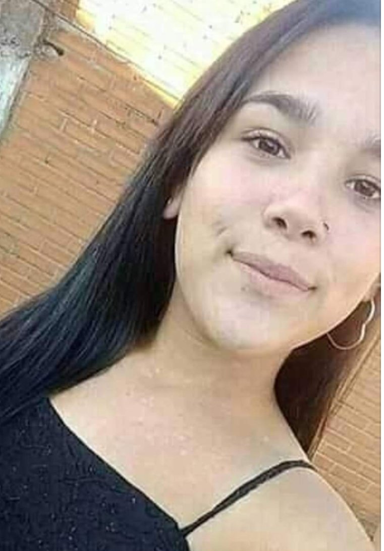 Tatiana tiene 17 años, desapareció el 8/5. Viajaba desde #Misiones a San Isidro (Buenos Aires). Vestía jean azul y remera blanca. Por favor compartir, y si la ven avisar #URGENTE al ☎️ 3764-935541, o al 911

#SanIsidro #BuenosAires