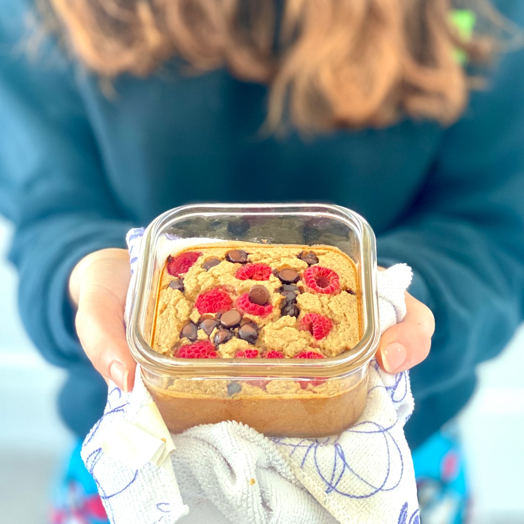 🧑🏼‍🍳Oatmeal Breakfast Bake Recipe: ⁠
Ingredients: ⁠ cup oats (Whole30 sub quinoa flakes) ⁠, 1 banana⁠, 1.5 tsps baking powder⁠, 1 tsp cinnamon ⁠, 1 cup milk of your choice

Mix well, put in 2 #LunchCubes, add toppings, bake at 400 for 30 mins. 

⁠