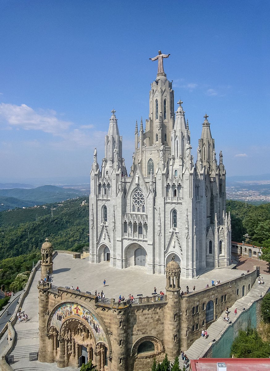 GrupMinCat's tweet photo. Montjuïc i el Tibidabo. A banda de ser les dues muntanyes de Barcelona, tenen una relació geològica sorprenent i desconeguda... i a priori impossible!! https://t.co/8yyK9Fgzzd