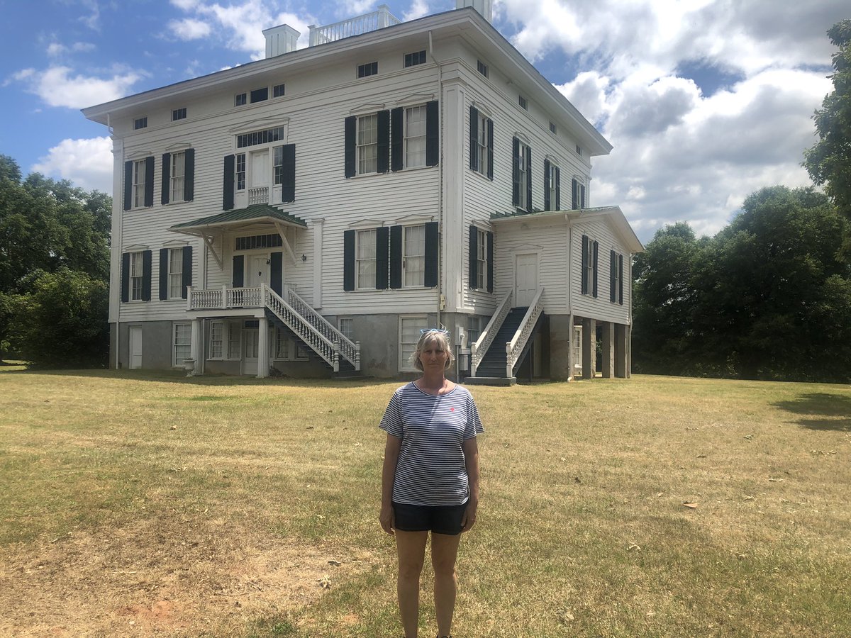 medwards61's tweet photo. Paula and I spent a lovely afternoon at Redcliffe Plantation. https://t.co/wobq1dHEXS