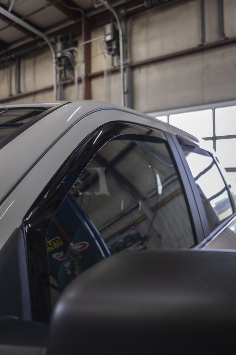 weathertechca's tweet photo. Dodge RAM swung by to get the #WeatherTech touch π
#WeatherTechCanada #WeatherTechAuto #HoodProtector #SideWindowDeflectors https://t.co/N9vjHp3e4v