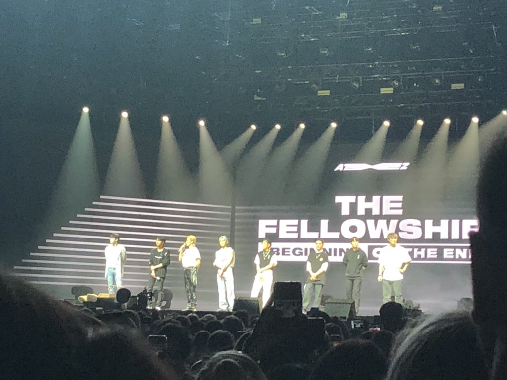 Reb_ARMY's tweet photo. Thank you ATEEZ for the amazing night! 🖤🧡 #ATEEZinAmsterdam https://t.co/gskW1w66Lg