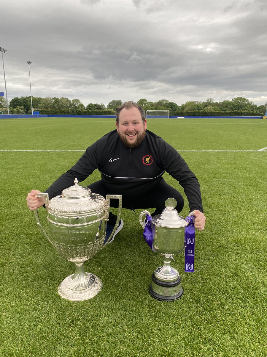 CoachLew22's tweet photo. 2021/2022 double winners @LiverpoolFeds https://t.co/8lhvT4Wc9n