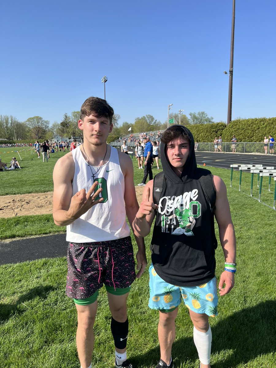 OsageBoysTrack's tweet photo. District Champ Brayden Onken 21’2 1/2!! 3rd place Landon Arends 20’81/2!! Congratulations Men!! https://t.co/cAxChrvoI0