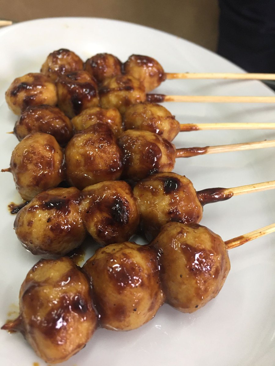 sunardi_ria's tweet photo. Baso ikan kobia bakar....mak nyuss......resepny bawang putih diul ek sampai halus, kecap manis, saus tiram,  saus sambal (sesuai selera)  dan saus bulgogi https://t.co/r3OOTSQEXr