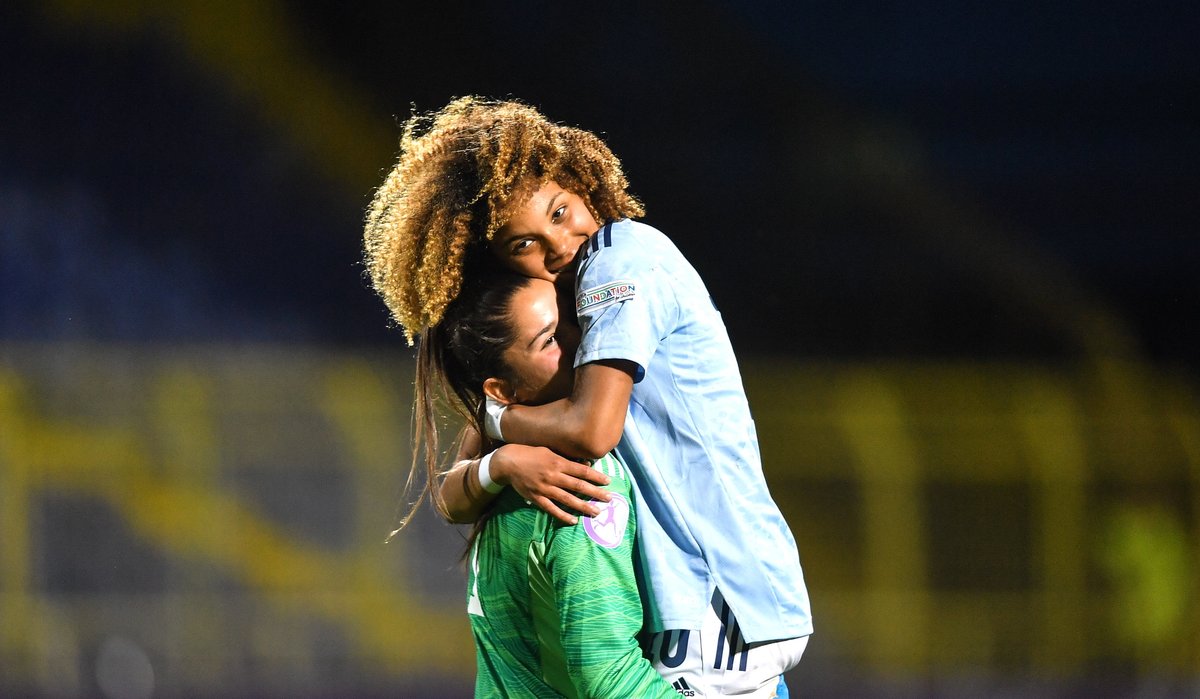 SEFutbolFem's tweet photo. 🤗 Dulces sueños 🫶🏻

#U17WEURO https://t.co/WiZMnLdx95