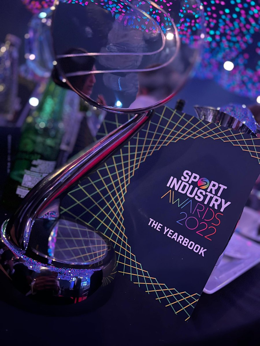 NEOStudiosHQ's tweet photo. Thrilled to pick up a @SportIndustry award tonight for #TheGiants!

Thanks so much for the recognition #SIAwards2022 😊 https://t.co/bSNRWyLD1f