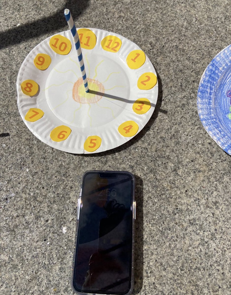 YDMA_PS242's tweet photo. Our first graders in our #Italianduallanguage class made their own #sundials as they learned about the sun, moon, and stars βοΈ.
@DOEChancellor @christineloug14 @Ddesjardin242 @ItalyinNY @BilingualItali1 @CEC3NYC @NYCSchools @NycDistrict3 https://t.co/sZzscu7YKV
