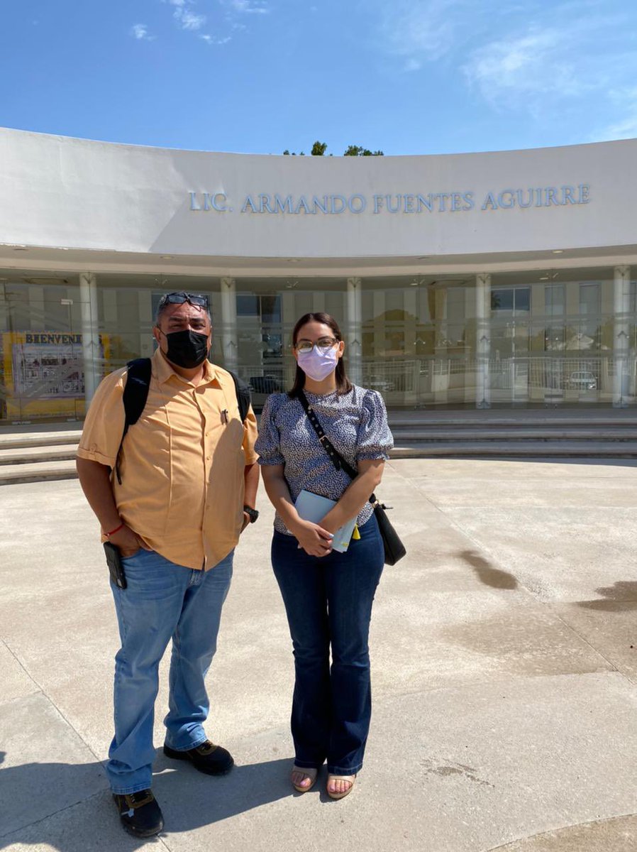 gandhif's tweet photo. Con @DalherDL y @sogasp acudí a reunión de trabajo con la Profra. Tere Rentería, Coordinadora de Bibliotecas e Infotecas en la Región Laguna.
Sumando voluntades para el acondicionamiento y reapertura de bibliotecas en #SanPedroEsDeTodos https://t.co/bmuLXPkOaL