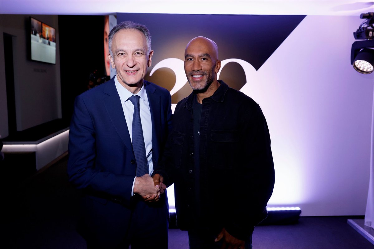 Thank you Bill Perkins <a href="/bp22/">Bill Perkins (Guy)</a> for making auction history for #ErnieBarnes with all of us <a href="/ChristiesInc/">Christie's</a> tonight!