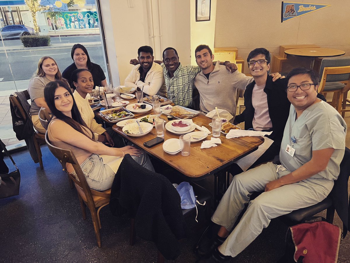 TheYangLab1's tweet photo. Lab dinner! Always nice to get together outside of work #YangLab https://t.co/aTQrmvzstv