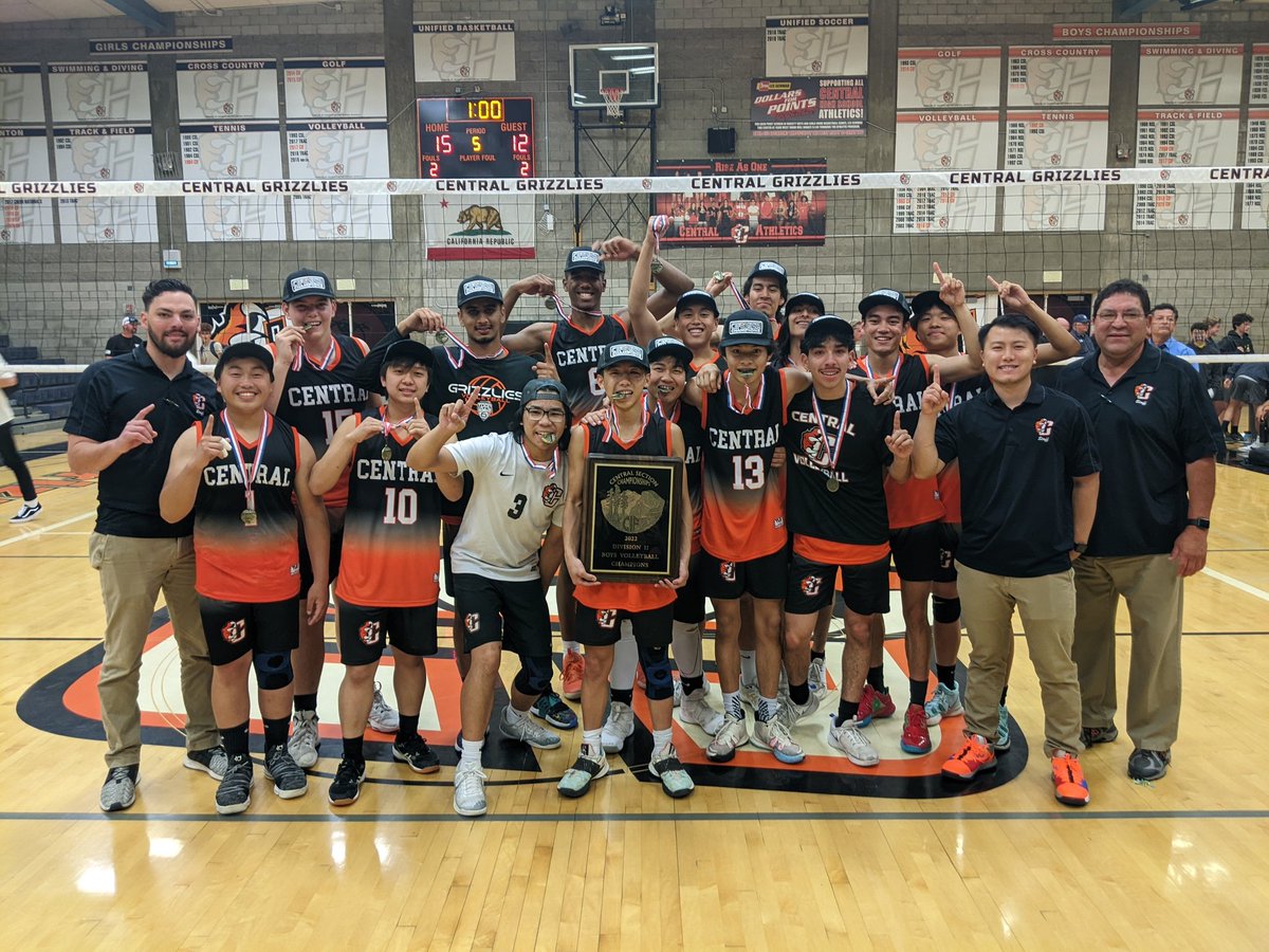 CifCentral's tweet image. Congratulations to Division I boys volleyball champion Central, which beat Arroyo Grande 23-25, 25-16, 25-20, 23-25, 15-12. It is the Grizzlies' first Central Section boys volleyball title.  🏐👏🎉