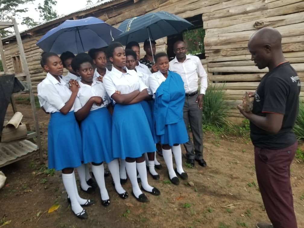 nyongerayoghurt's tweet photo. st. Catherine girls school hosted @KAYAAN It was fantamagrolioius, we are adopting the new curriculum, schools should not be stuck when we have demo fields in kazo. #extendingknowledge #newcurriculum
@EnockAmpumuza
@NLinUganda
@TheSAYproject
@SamotimRizzo
@Educ_SportsUg https://t.co/GrJ4UyJAAx