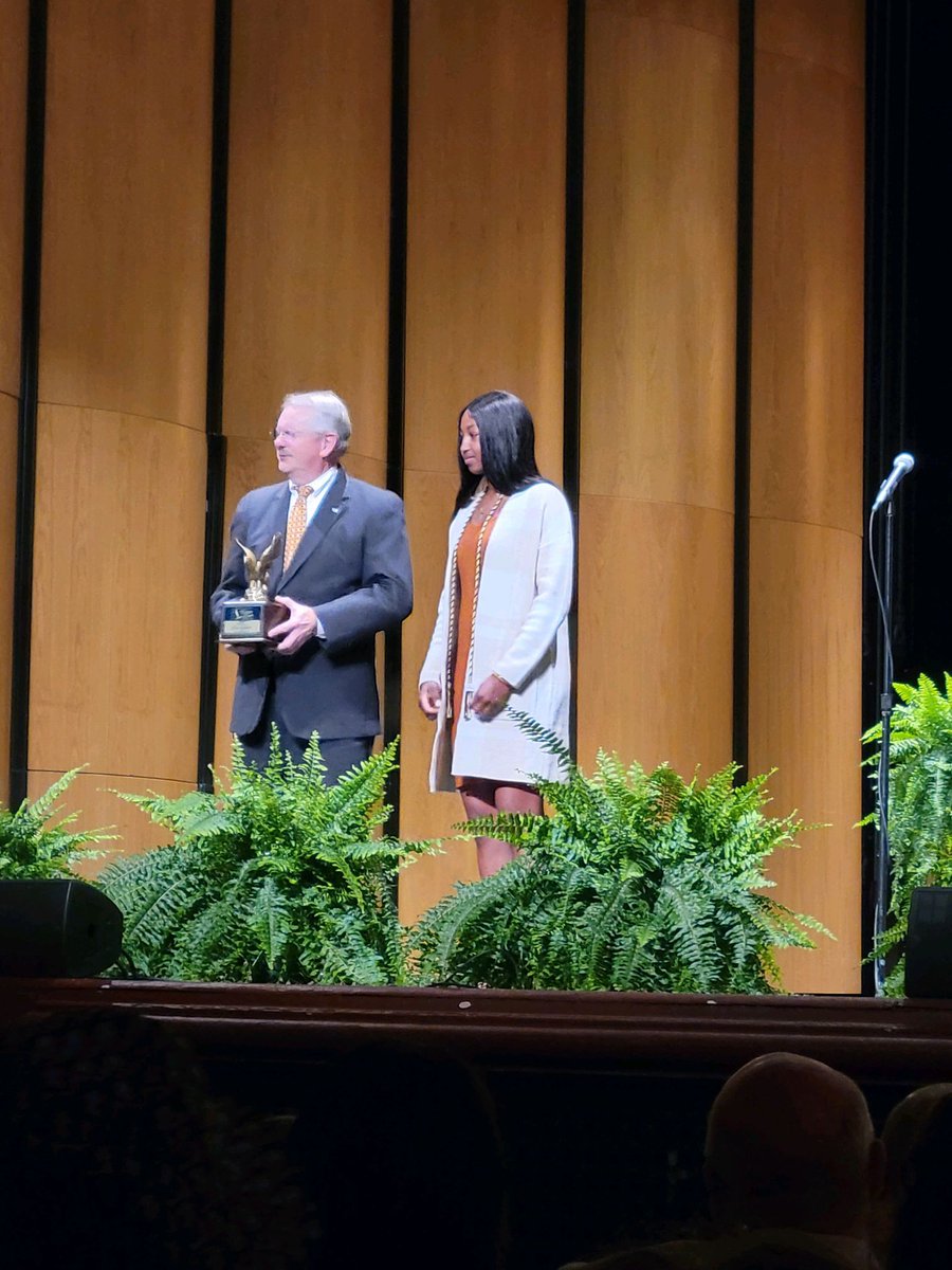 Golden Eagle Award WINNER (Math Category) 🦅🦅🦅 Dana Walker 🙏🏾🧡💙 <a href="/CHChargers/">Central Chargers</a> <a href="/CHChargers/">Central Chargers</a>
