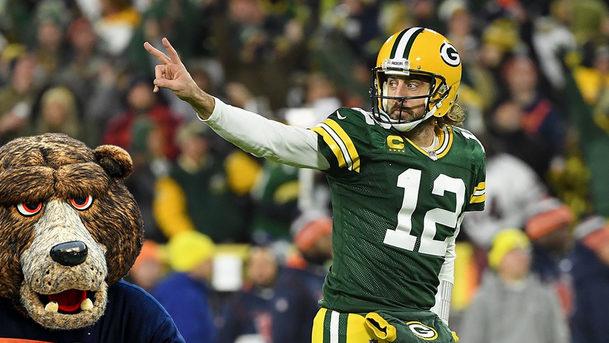 NFLonCBS's tweet photo. The Packers will host the Bears on Sunday night in Week 2. 

Aaron Rodgers vs. Chicago in Sunday night games: 
6-0 
23 TD 
0 INT https://t.co/G31tKFgpgI