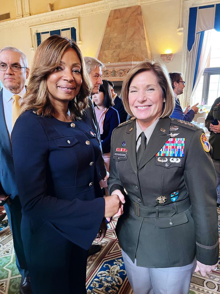 JBrooksCGMiami's tweet photo. Representing for T&T at the annual luncheon for the Consular Corps in Miami. Honoured to meet 4 star General Laura Richardson. #TTconsulateMiami #femaleempowerment https://t.co/UMdGUQh4IL