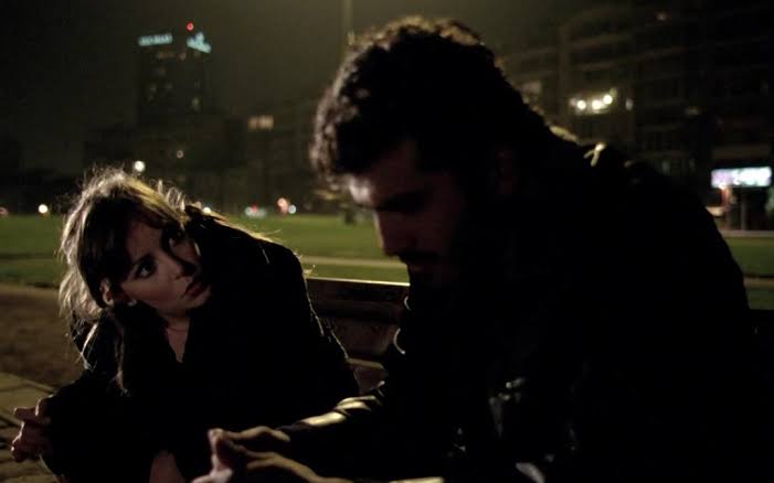 Bir gece 3 gibi birbirimizi kaybetmiştik hatta aynı bankta