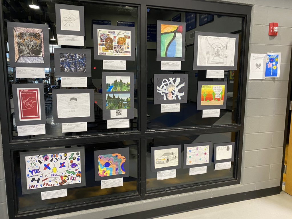 GunterTigerArt's tweet photo. Loved seeing families at the Art Show! So proud of all of our Tiger Artists. #creativityroars @ms_tigers @Gunter_ISD https://t.co/TNrsoWg6zB