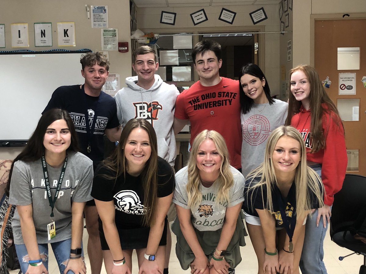 MrsMedlockMHS's tweet photo. Celebrating our 3rd year crew! I loved watching you guys grow over the past 3 years! I am so proud of you and you all have a special place in my heart 💚 Congratulations seniors!!! Juniors - you’re next! #PLTW #weRmedina #MCCCPLTW

PLTW is a collaboration between MCCC and MCS https://t.co/FEYGjf1YzC