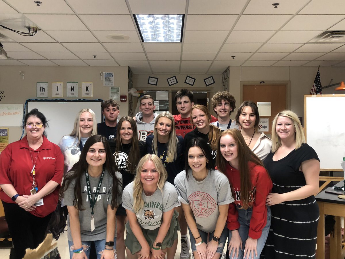 Celebrating our 3rd year crew! I loved watching you guys grow over the past 3 years! I am so proud of you and you all have a special place in my heart 💚 Congratulations seniors!!! Juniors - you’re next! #PLTW #weRmedina #MCCCPLTW

PLTW is a collaboration between MCCC and MCS